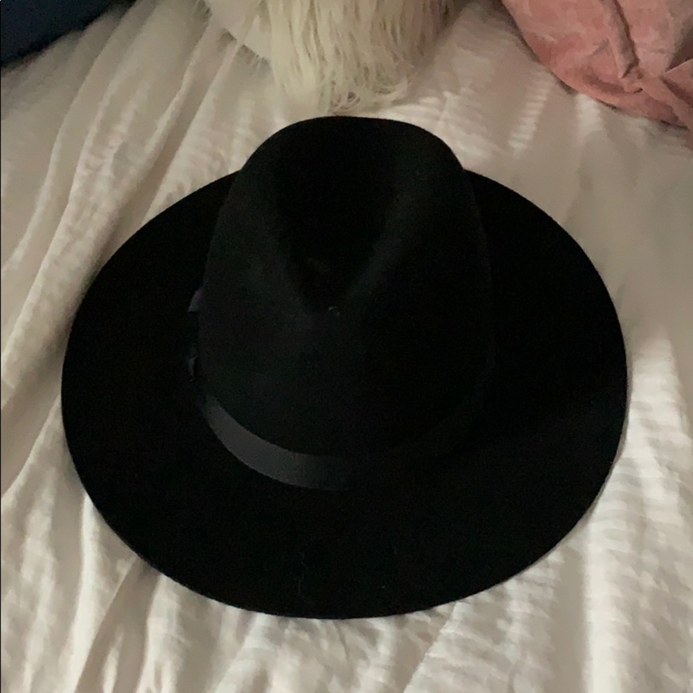 Lack of color hat
